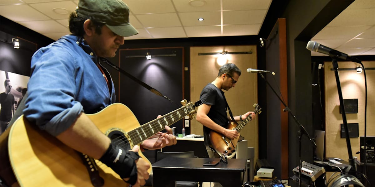 Top 3 tips of Strings to Aspiring Musicians!