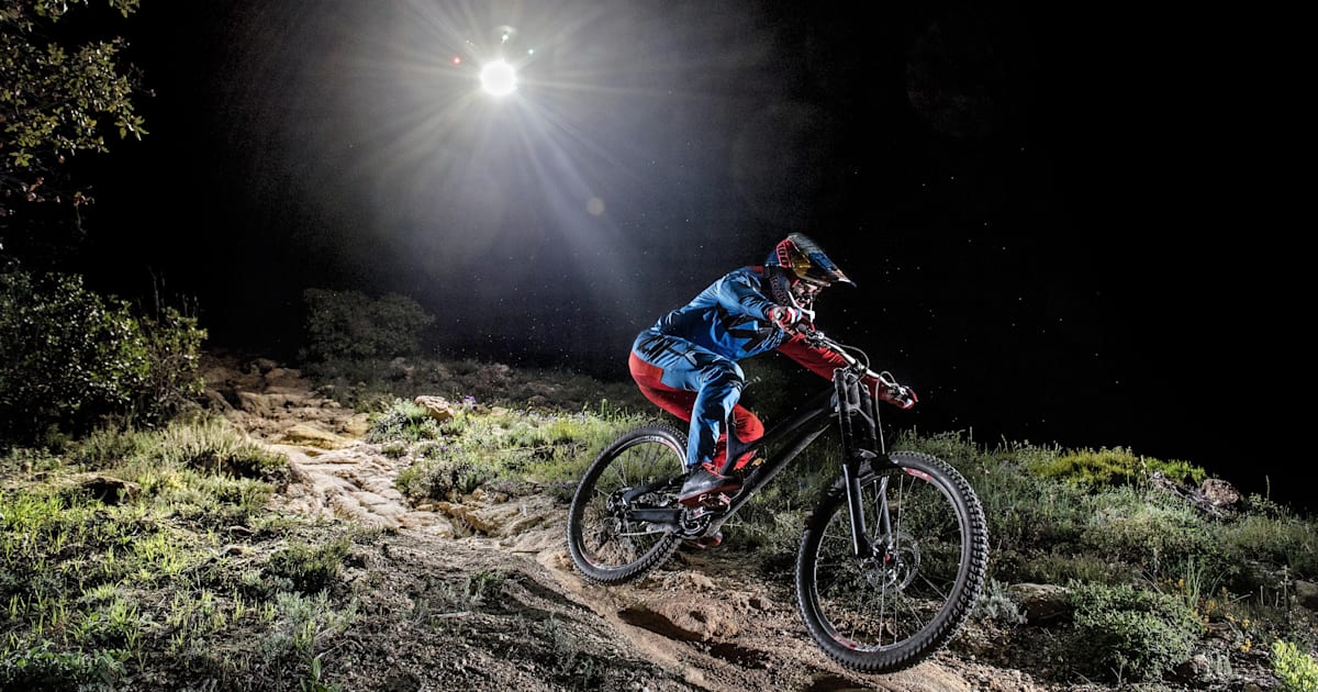7 reasons why you need to go night riding