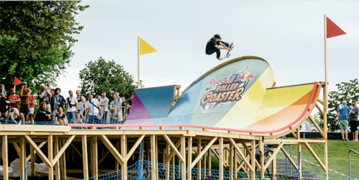Red Bull Roller Coaster Dieses Jahr mit Looping!