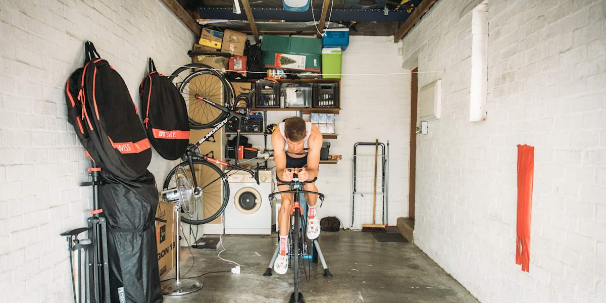 Stay fit all year round: The benefits of indoor cycling