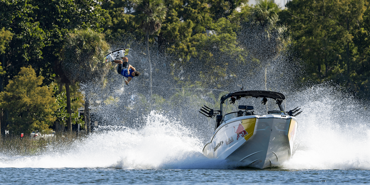 Top 10 wakeboarding lakes in Florida