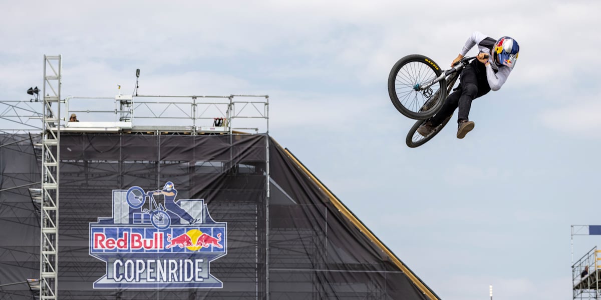 Red bull cycle stunt discount