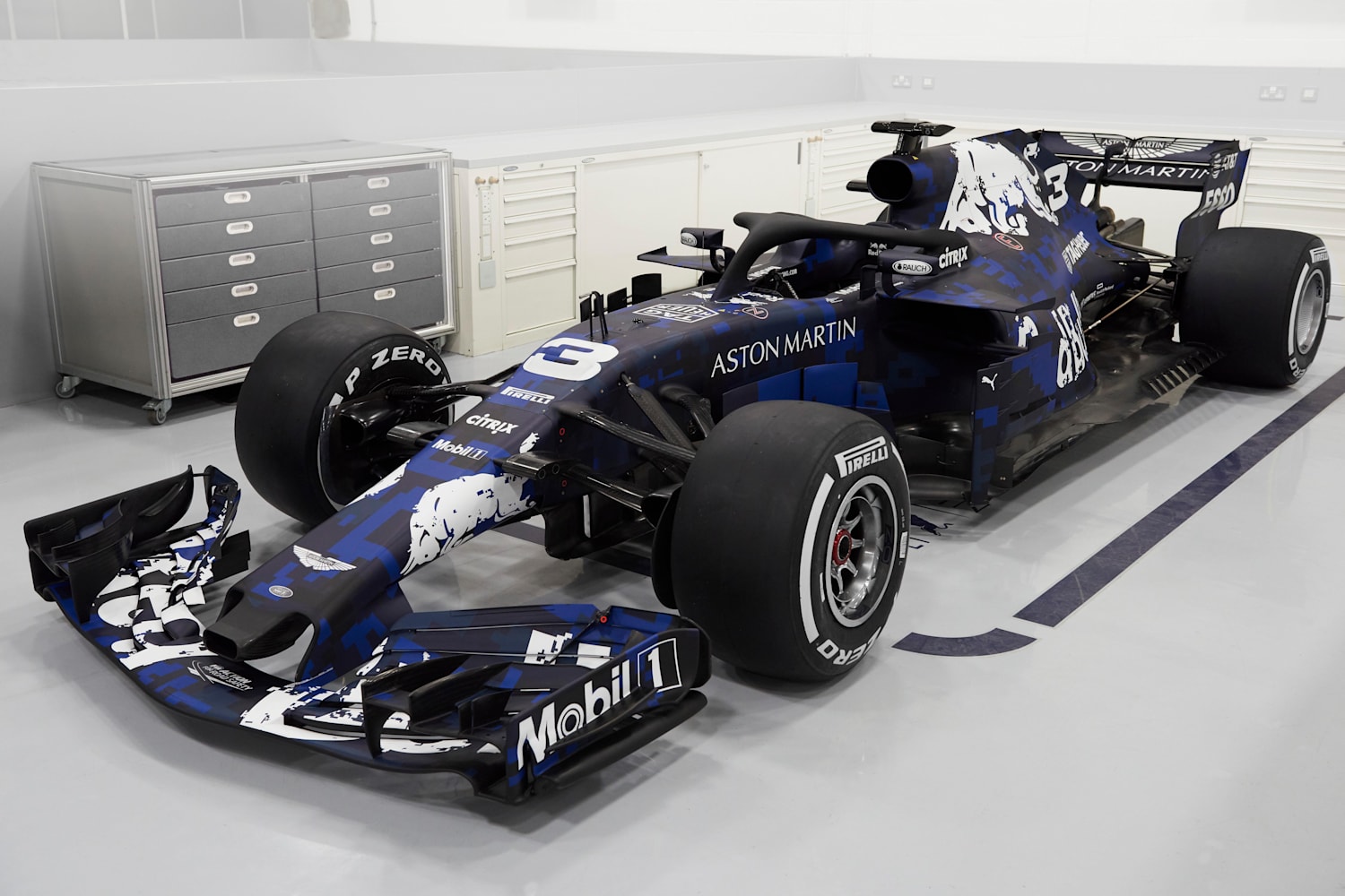 Rb14 Aston Martin Red Bull Racing 18 F1 Car