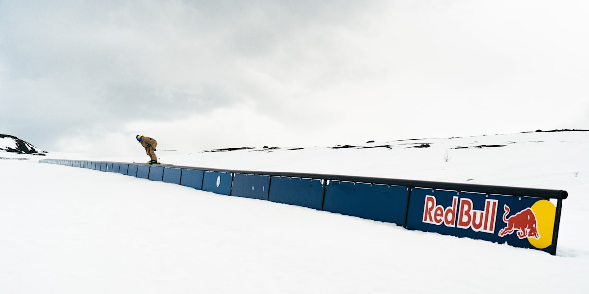 jesper-tj-der-sets-new-freeski-world-record