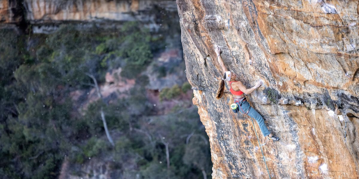 Types of clearance climbing