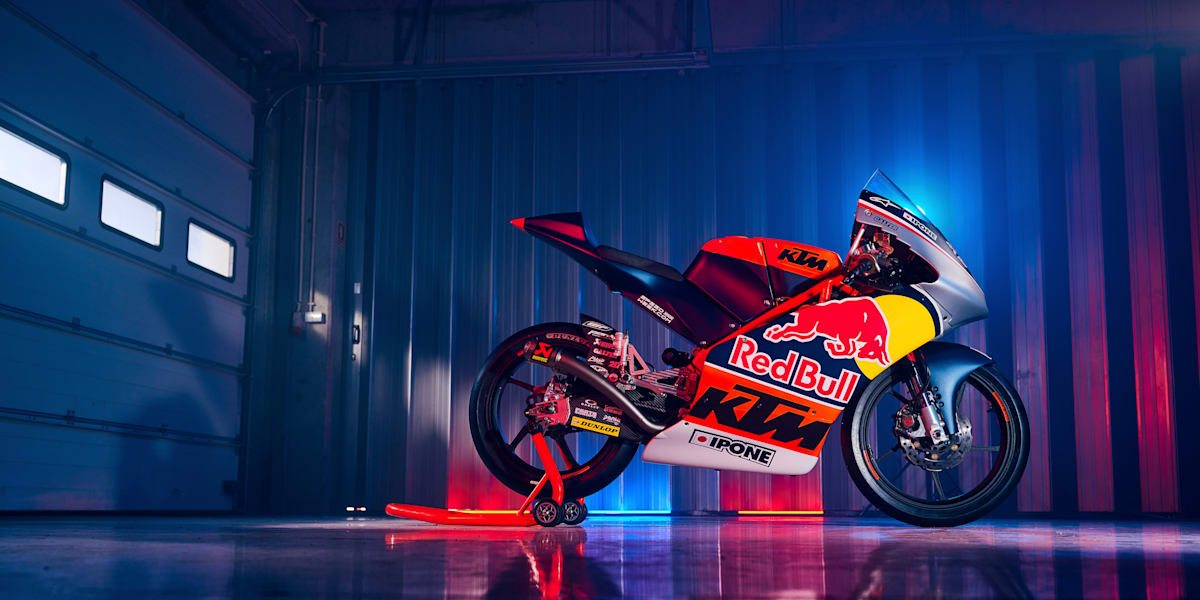 Red ktm bike discount