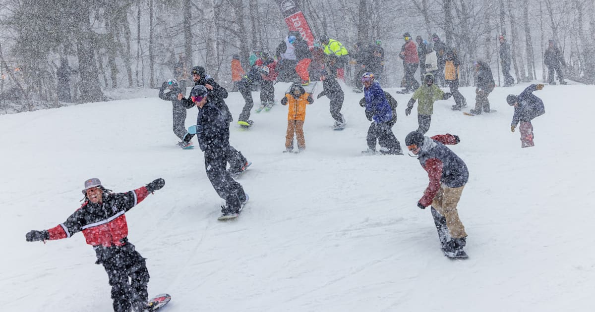Long snowboard vs. short snowboard