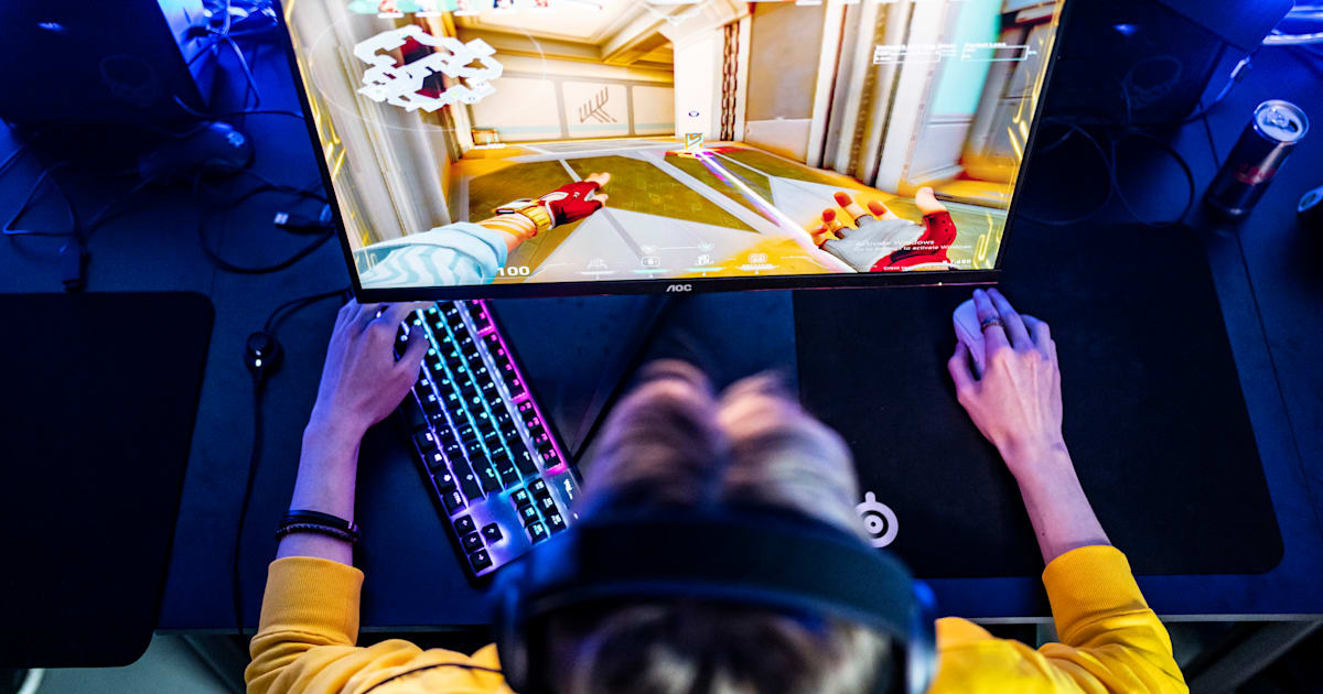PC gaming vs. console gaming: The pros and cons