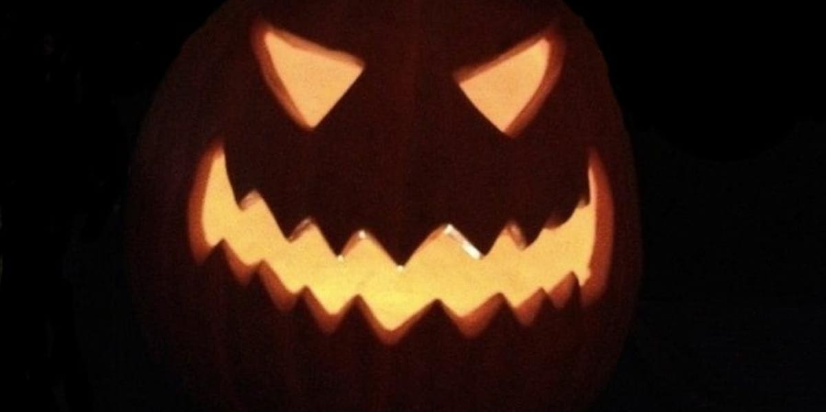 13 Amazing Pop Music Themed Halloween Costumes