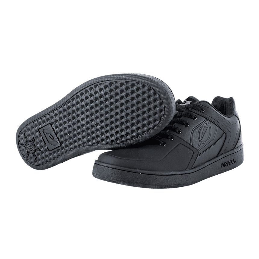 clipless shoes on flat pedals