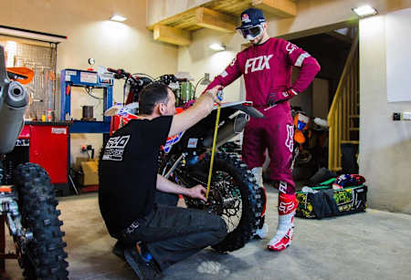 Ustawienie zawieszenia zaczynamy od SAG-u statycznego