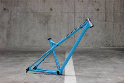 La Shan es una hardtail destinada a rodar en terreno enduro... ¡y lo que quieras!