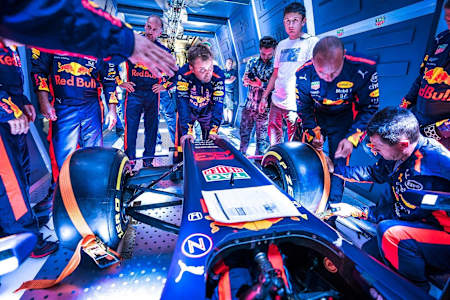 Reifen wechseln in der Schwerelosigkeit...