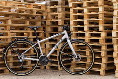 Das Genesis Skyline 30 ist die bequeme Art zu pendeln.