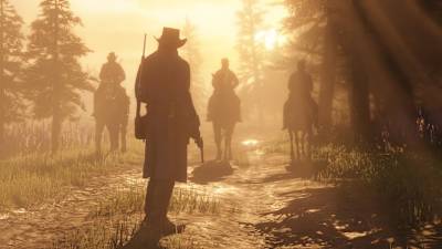 Screenshot showing characters in Red Dead Redemption 2