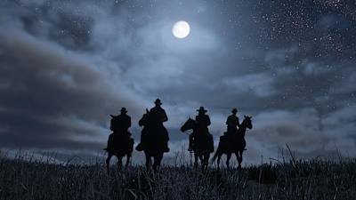 Una captura de pantalla promocional de varios jinetes silueteados a la luz de la luna en Redemption 2 de Red Dead.