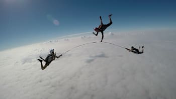 Zwei Springer mussten die Line in Position bringen