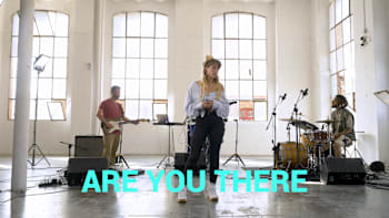 Watch an exclusive session from the Spanish musicians.