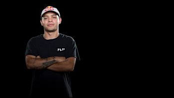 Red Bull Solus: Lucas Rabelo submission