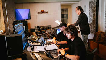 Making of: Red Bull Symphonic 2025 mit Camo & Krooked