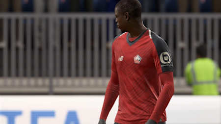 Screenshot of Nicolas Pepe in FIFA 19.