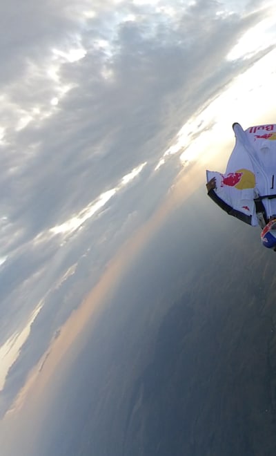 Sebastián Álvarez in wingsuit action.