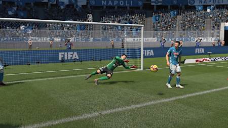 Alex Meret isn't first choice at Napoli so he may be easier to sign up