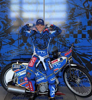 Przykład kombinezonu w wykonaniu KW Race Wear