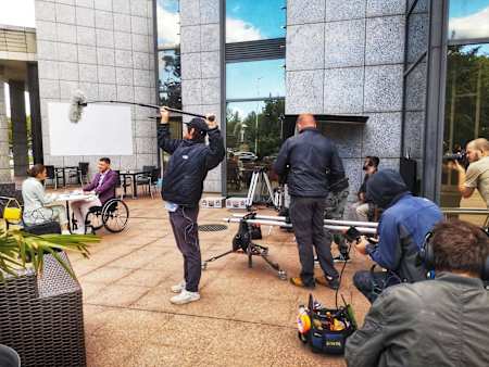 Atenție, se filmează!