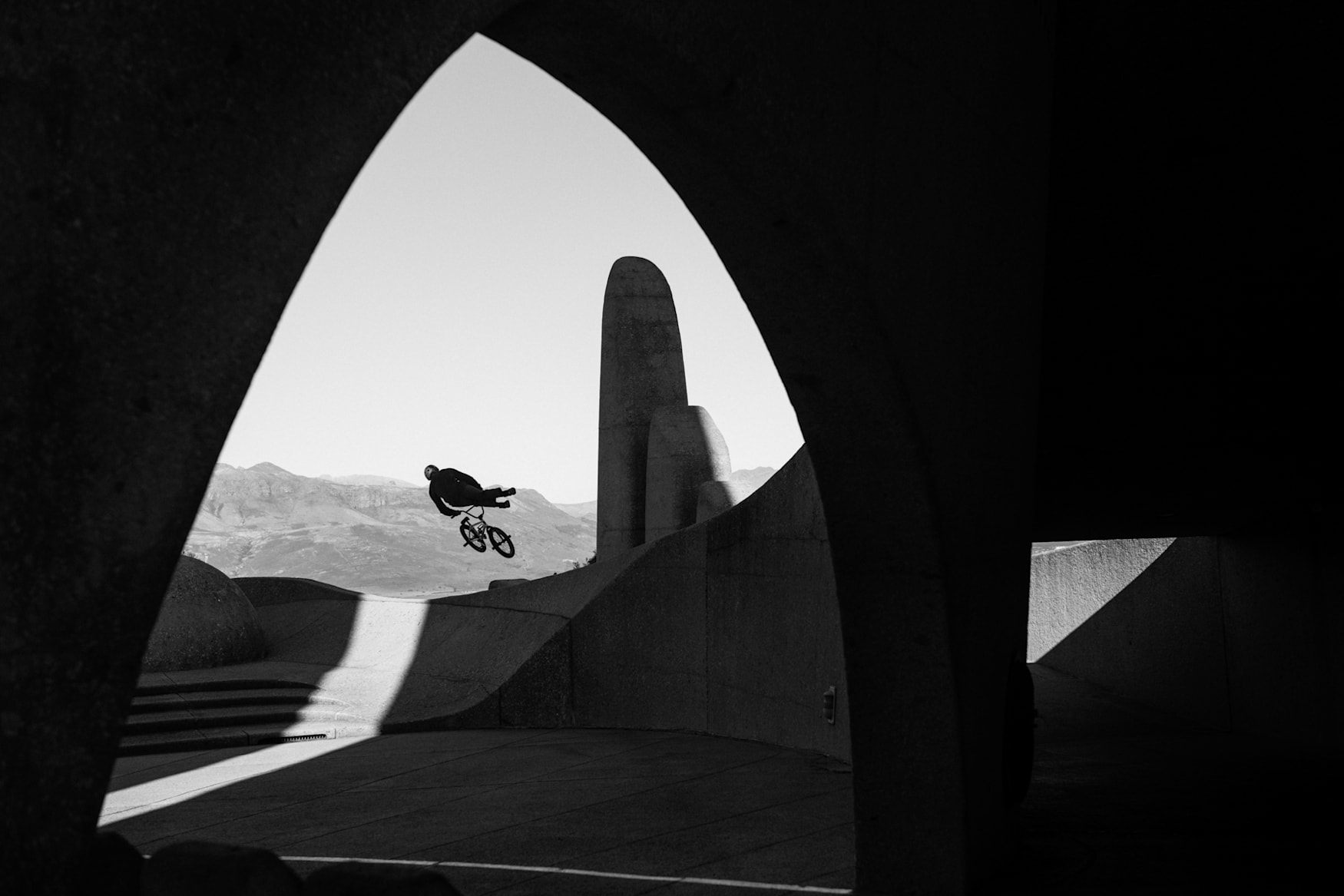 Murray Loubser en el Afrikaans Language Monument de Paarl Town, Sudáfrica.