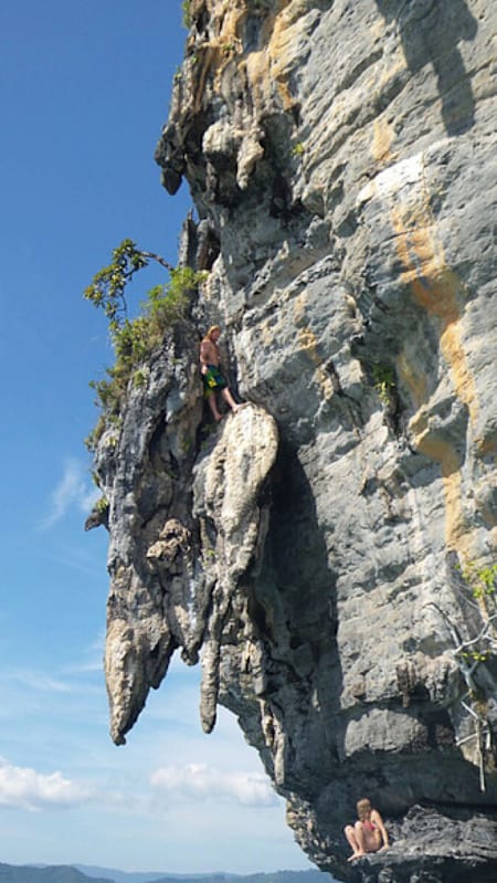 Scale different heights and stalactites