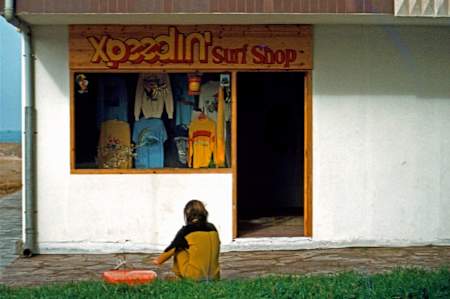 Xpeedin' Surf Shop (1978)