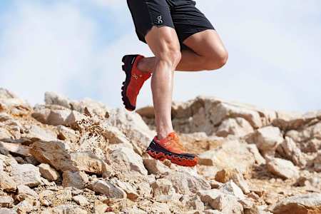 In den Running Cloudventure Wanderschuhen