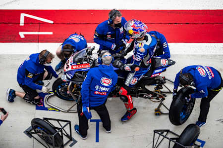 Toprak Razgatlıoğlu durante la prueba del Mundial de SBK celebrada en el circuito español de MotorLand Aragón, el 23 de mayo de 2021.