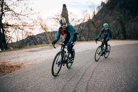 Palzer on a winter training camp on Lake Garda with the BORA-hansgrohe team