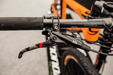 SRAM XX brakes and 11-speed trigger shifter
