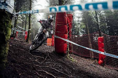 Loïc Bruni racing during qualifying at Rd 7 of the UCI DH MTB World Cup 2018 in La Bresse, France on August 24, 2018.