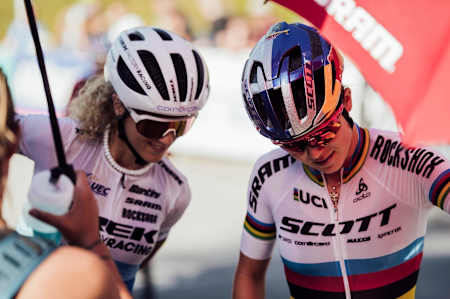 Jolanda Neff and Kate Courtney on the start line during the XCC race at Rd 6 of the UCI MTB World Cup 2019 in Lenzerheide, Switzerland.