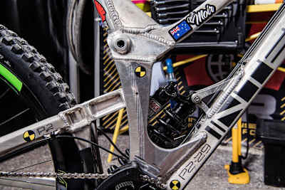Intense 29er 200mm rear suspension