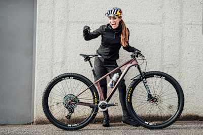 Kate Courtney's custom bike at the Leogang MTB World Champs 2020.