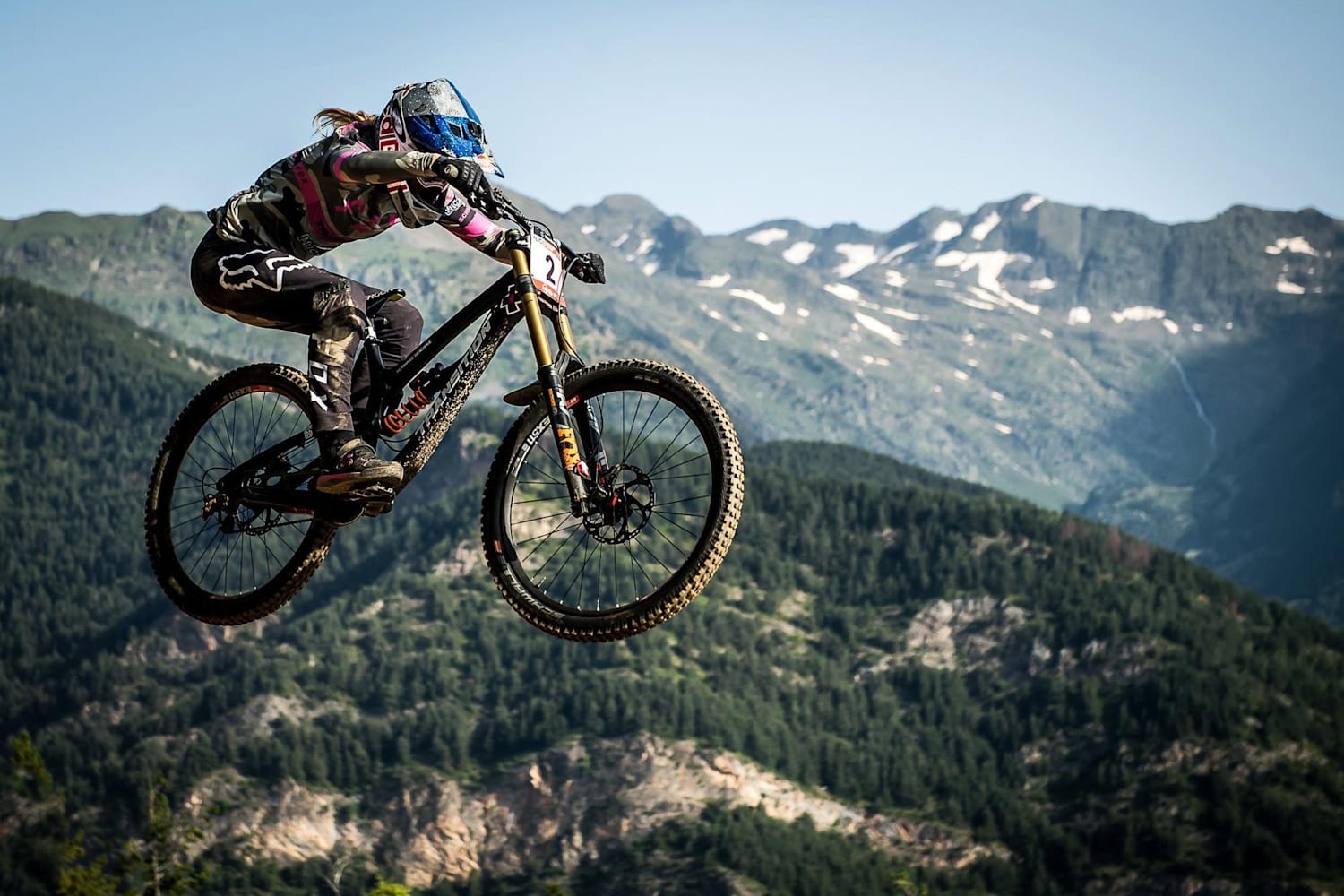 uci downhill world cup standings 2018