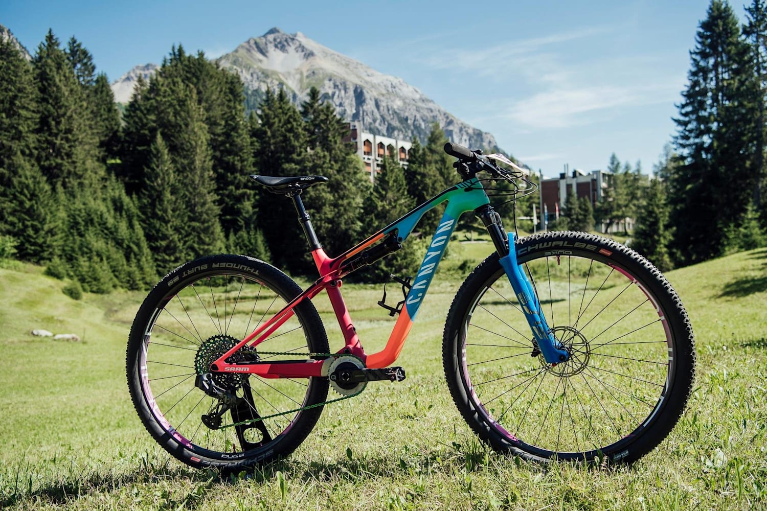 Pauline Ferrand-Prévot bike check: Canyon Lux CF SLX