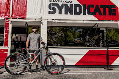 PA Roche – Loris Vergier/Santa Cruz Syndicate PA Roche mechanic for Loris Vergier/Santa Cruz Syndicate