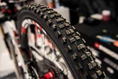 2.4inch Maxxis DHR2 in 3C compound 2.4inch Maxxis DHR2 in 3C compound on Loris Vergier's bike