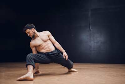 反向伸展训练动作