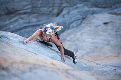 Sasha DiGiulian in Kletteraction! 