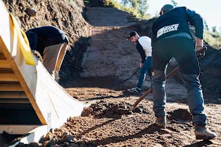 Bénis soient les volontaires