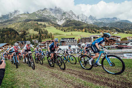 Women's field starts at Leogang MTB World Champs 2020.
