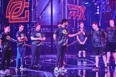 OpTic and FunPlus Phoenix meet at Valorant Masters 2 Berlin 2022.