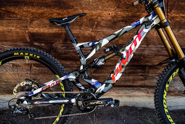 pivot mtb